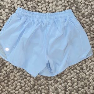 Women’s like new Lululemon shorts size 4!